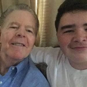 Meet your Posher, Levi